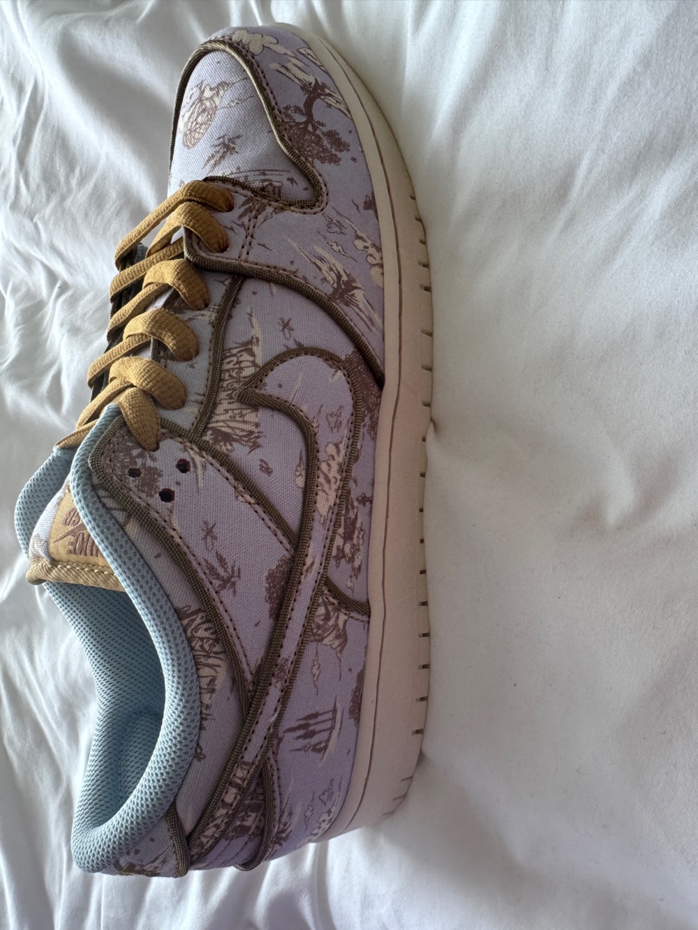 Nike Purple and White SB Skate Shoe Box - Picture 12 of 14